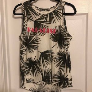Summer sleeveless shirt